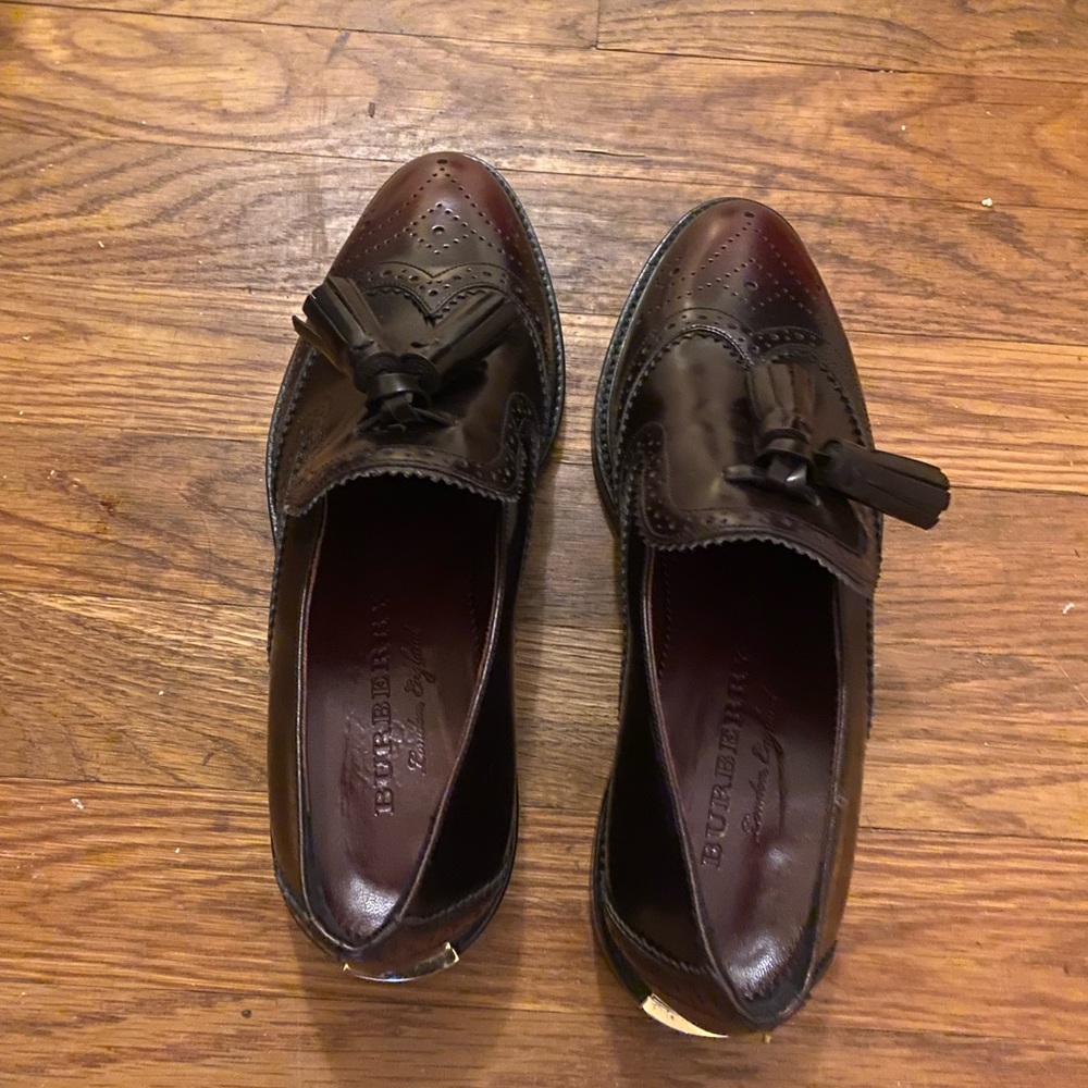 Burberry shoes so cute